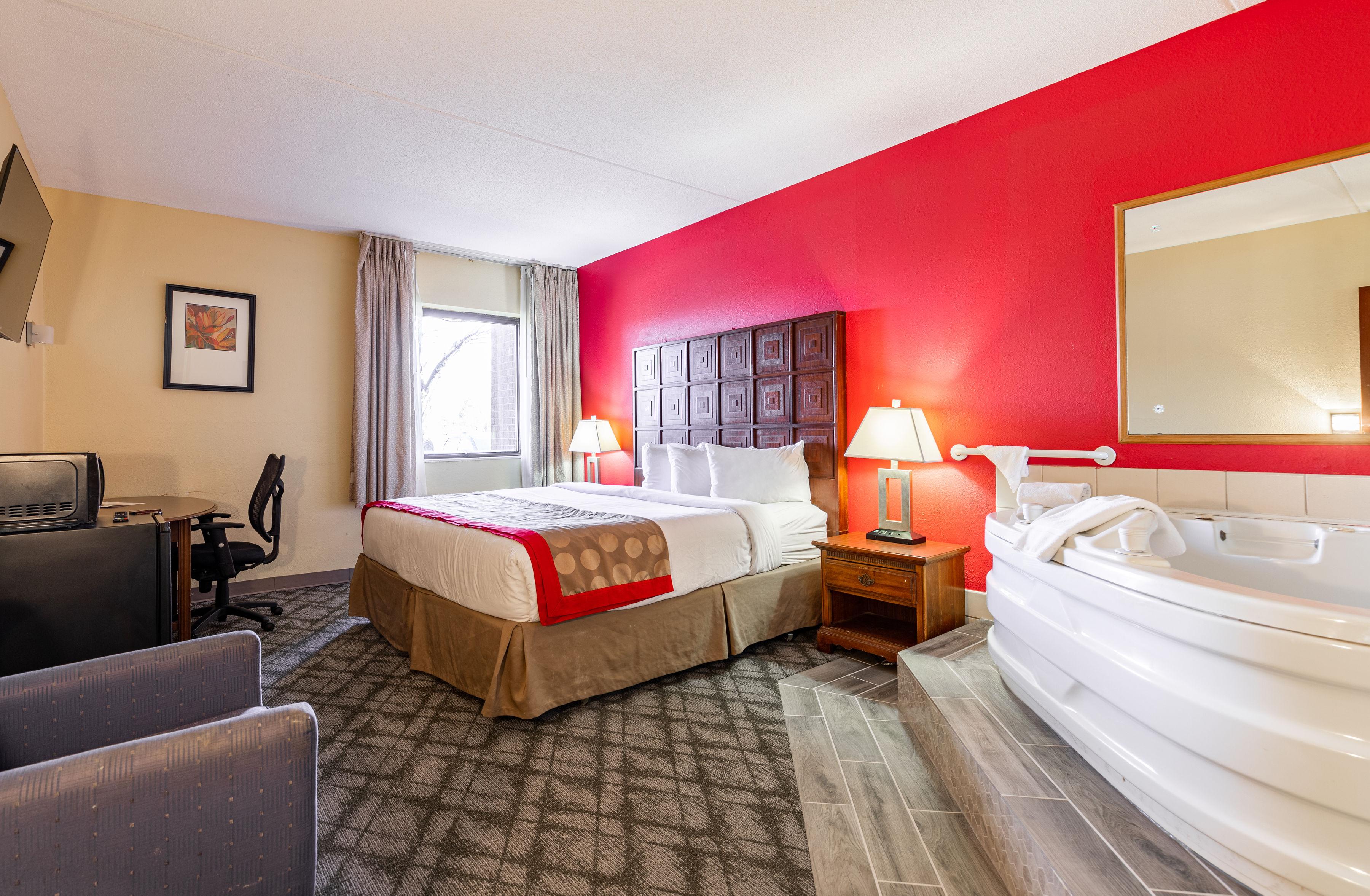 Hotel Ramada By Wyndham Columbus North Westerville Exterior foto