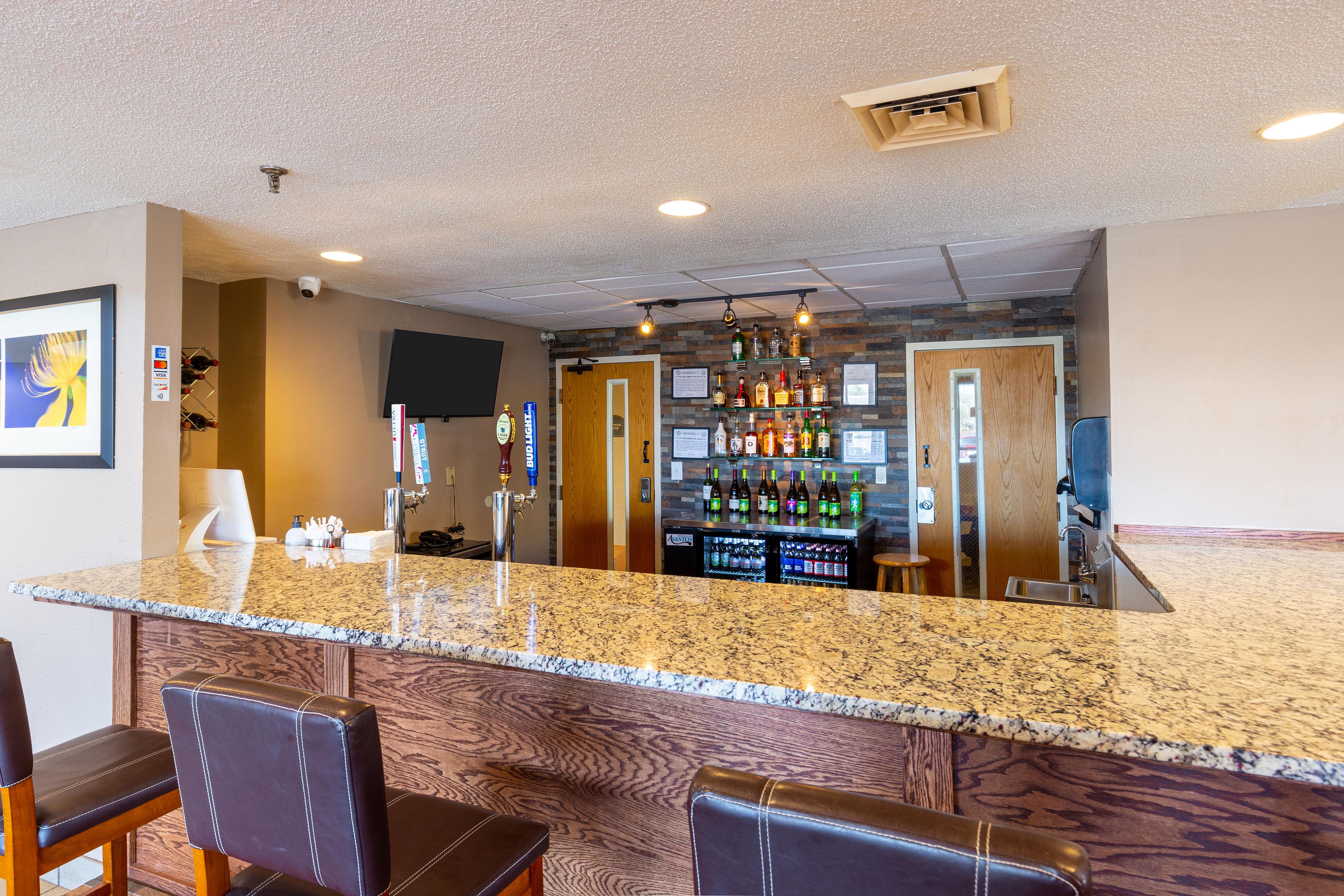 Hotel Ramada By Wyndham Columbus North Westerville Exterior foto